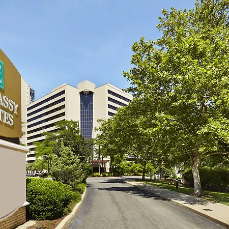 Embassy Suites By Hilton Crystal City National Airport-3